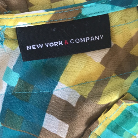 ❣️❣️❣️Sleeveless Ruffle Front Top - Picture 7 of 9